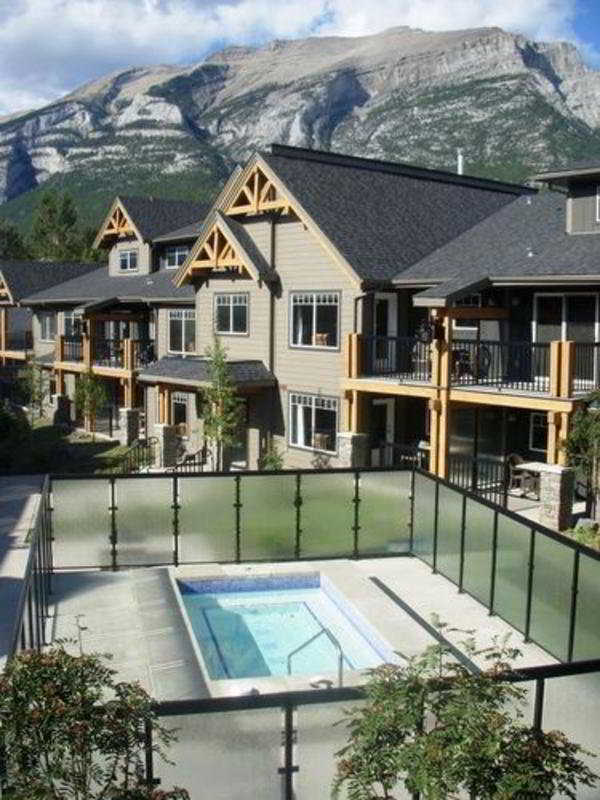 Copperstone Resort By Clique Canmore Eksteriør billede