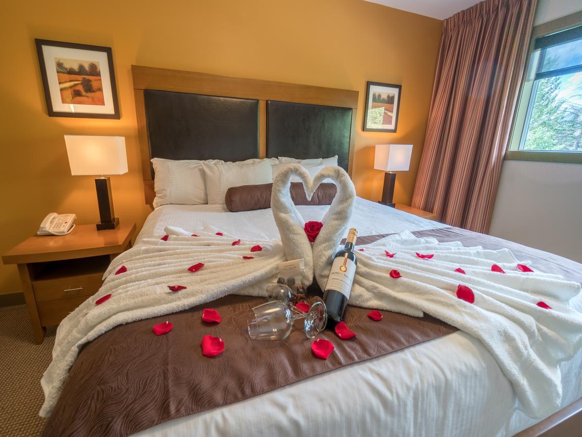 Copperstone Resort By Clique Canmore Eksteriør billede