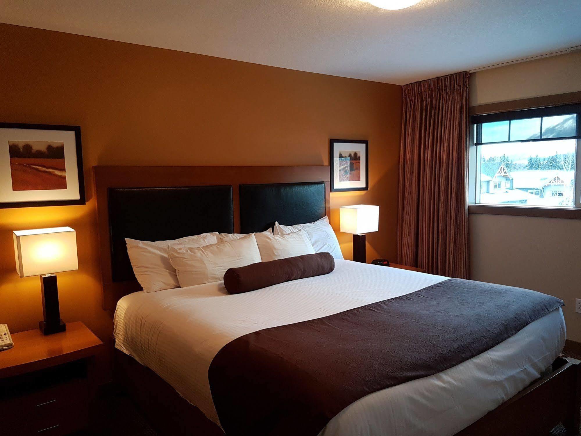 Copperstone Resort By Clique Canmore Eksteriør billede