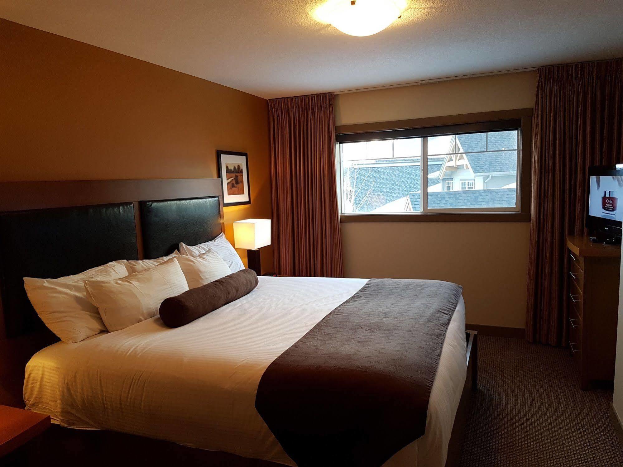 Copperstone Resort By Clique Canmore Eksteriør billede