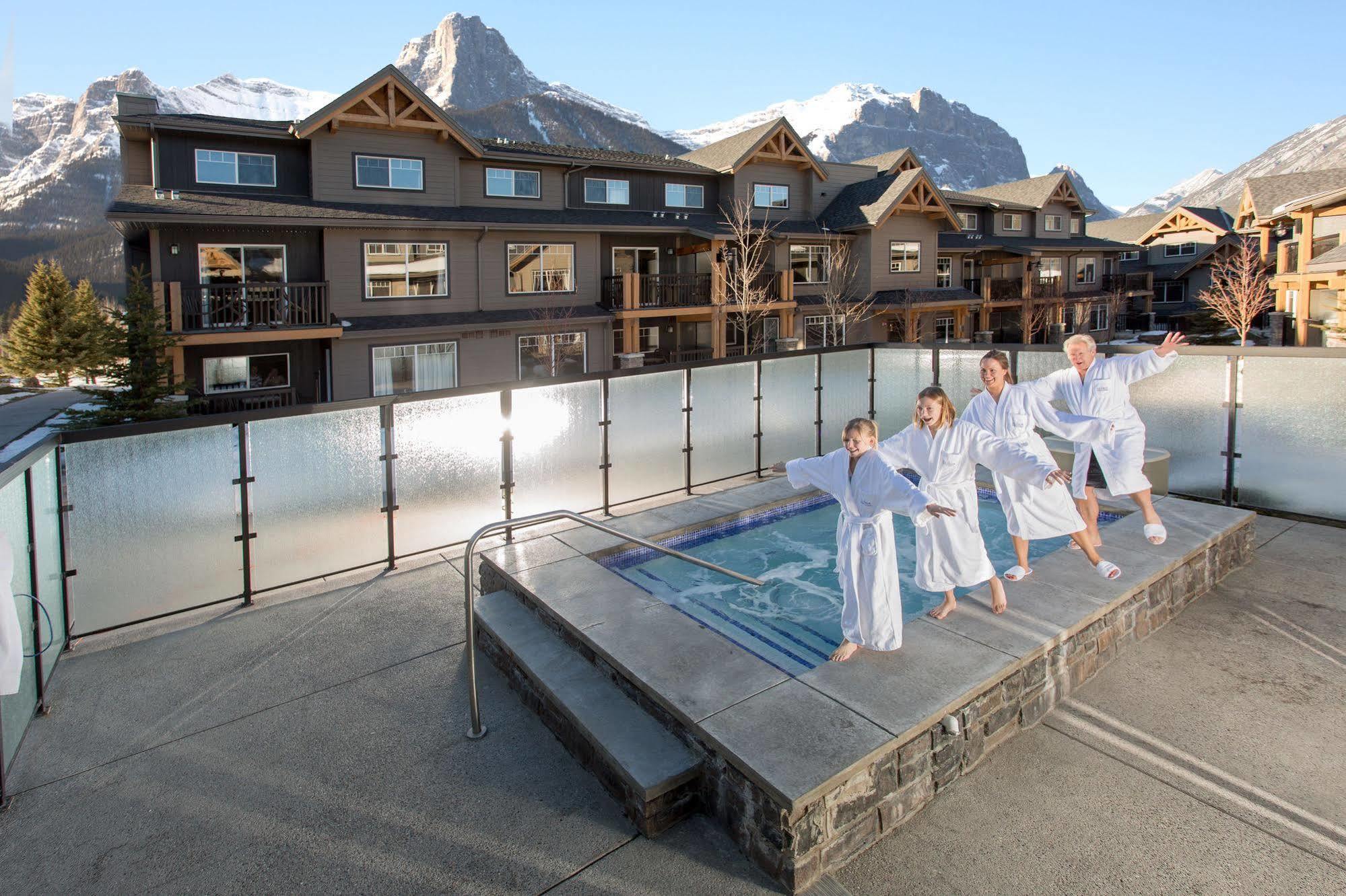 Copperstone Resort By Clique Canmore Eksteriør billede